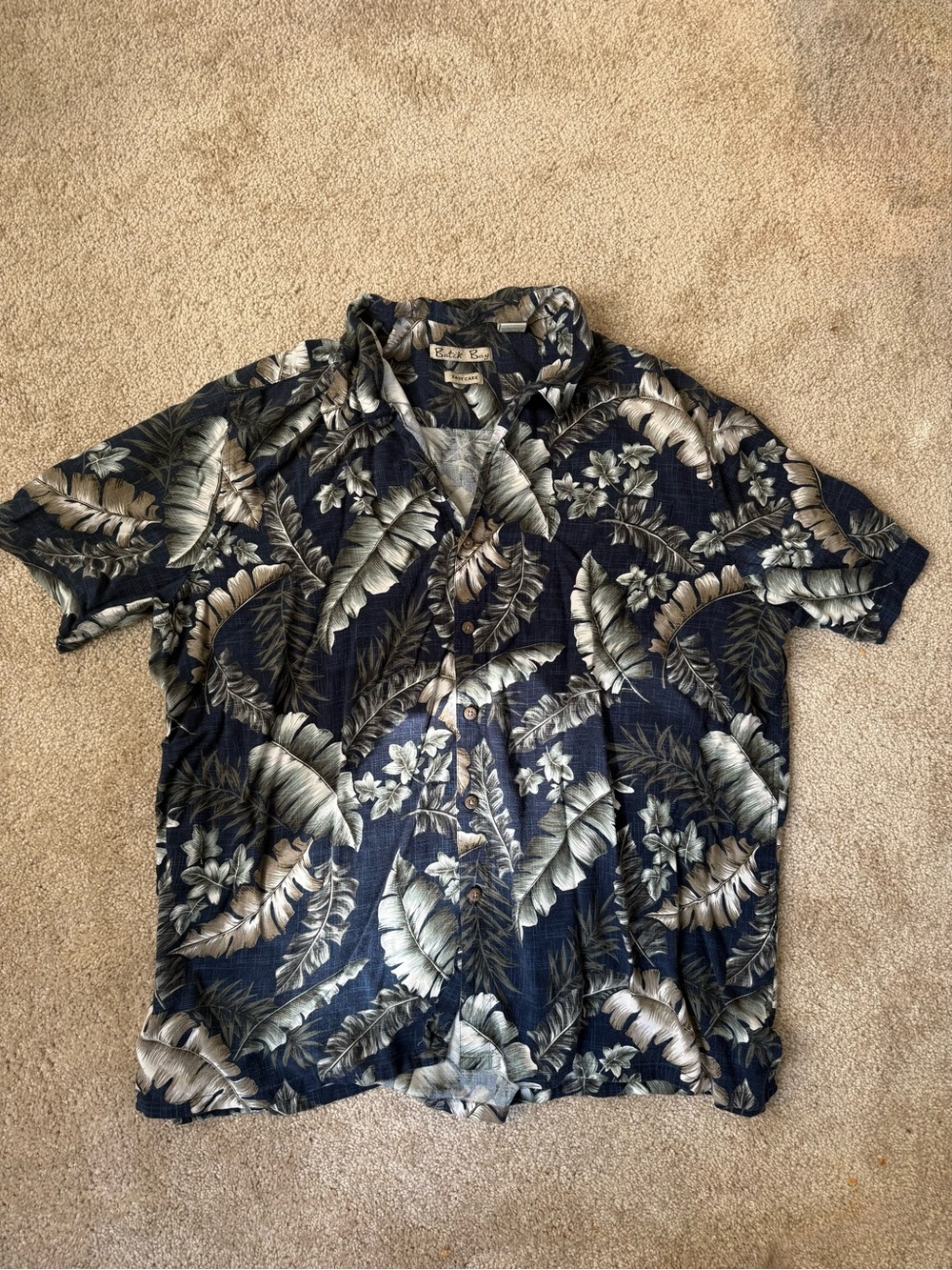 Men's Tropical Short-Sleeve Button-Down Shirt - Navy Leaf Print